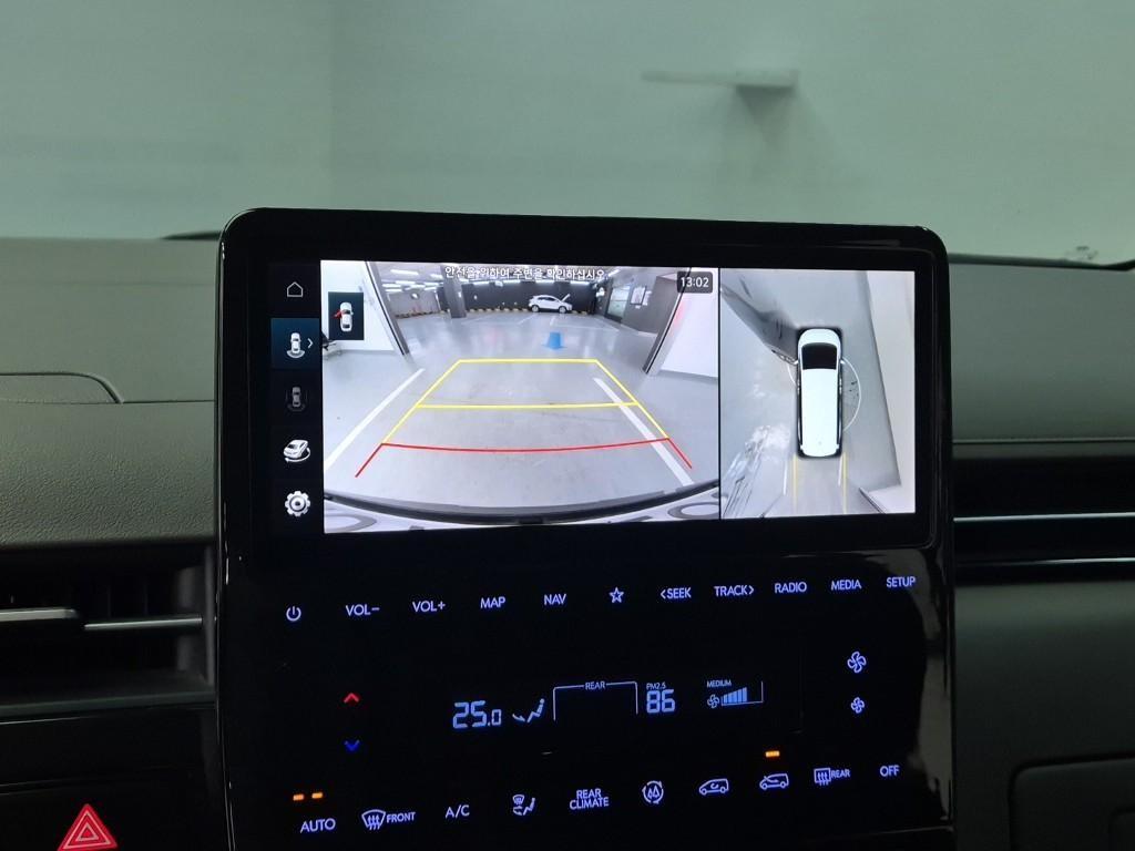 HYUNDAI Staria - Vista 10