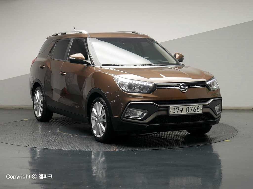 Ssangyong Tivoli - Vista 4