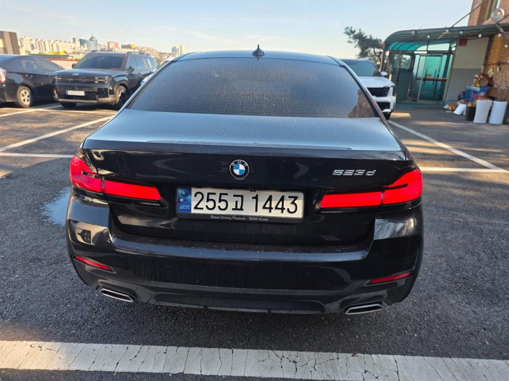 BMW 5 Series - Vista 4