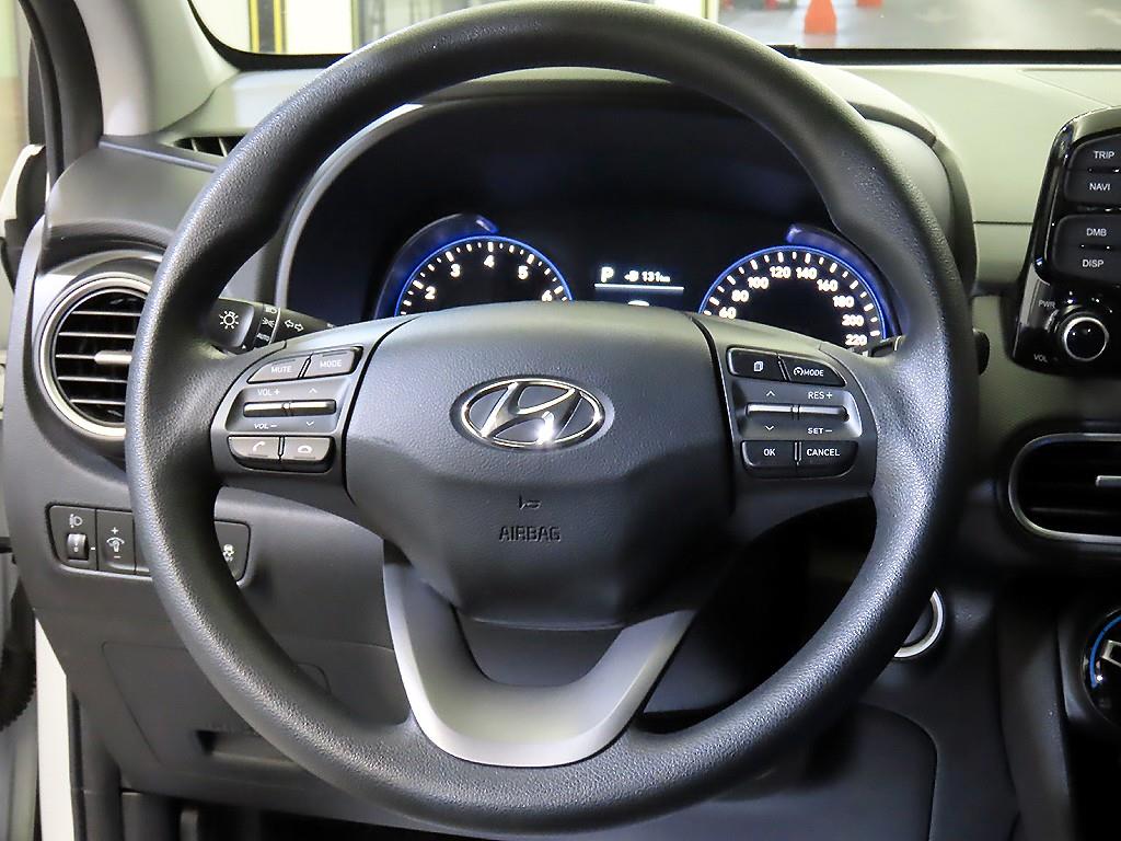 HYUNDAI Kona - Vista 8