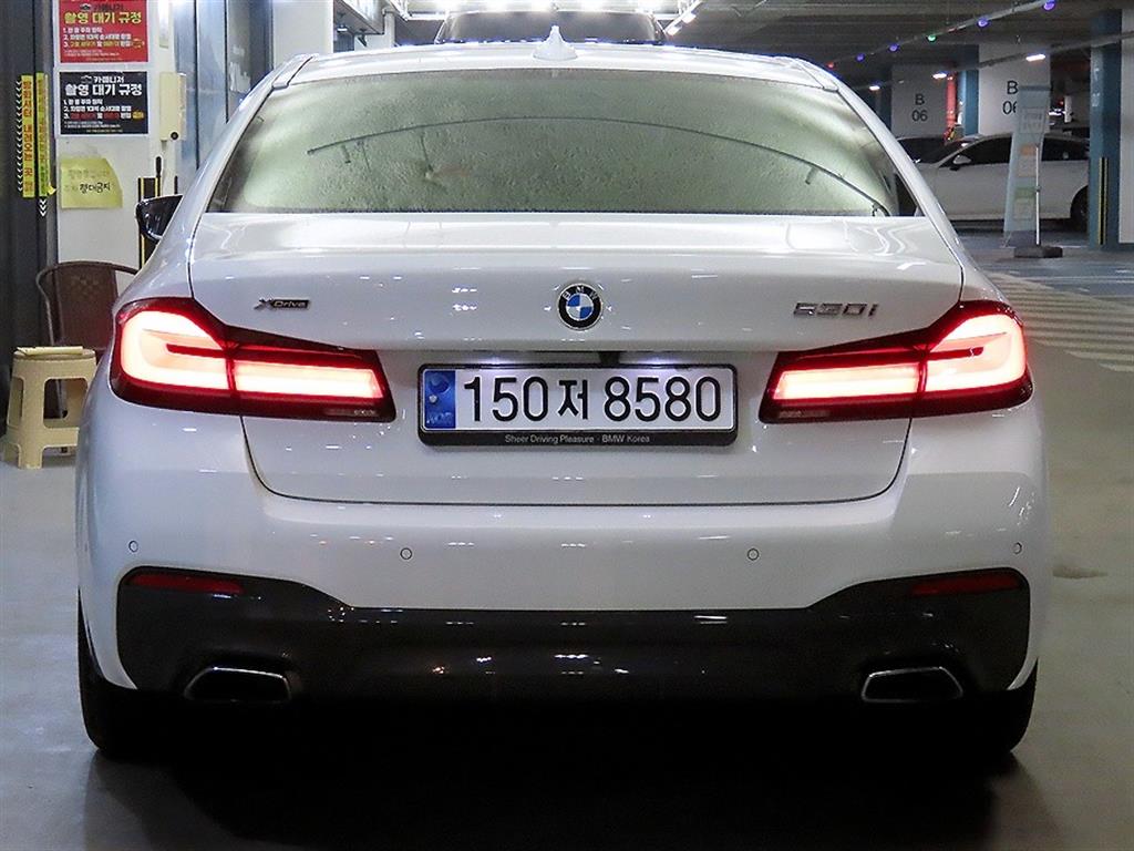 BMW 5 Series - Vista 5