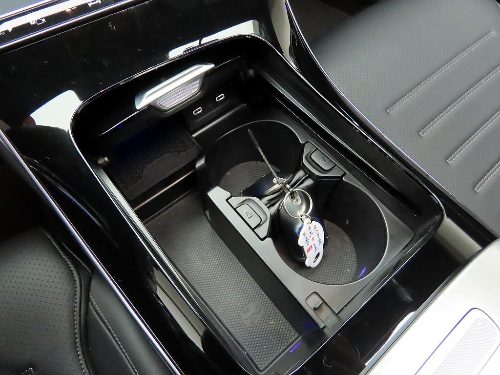 Mercedes Benz C Class - Vista 11