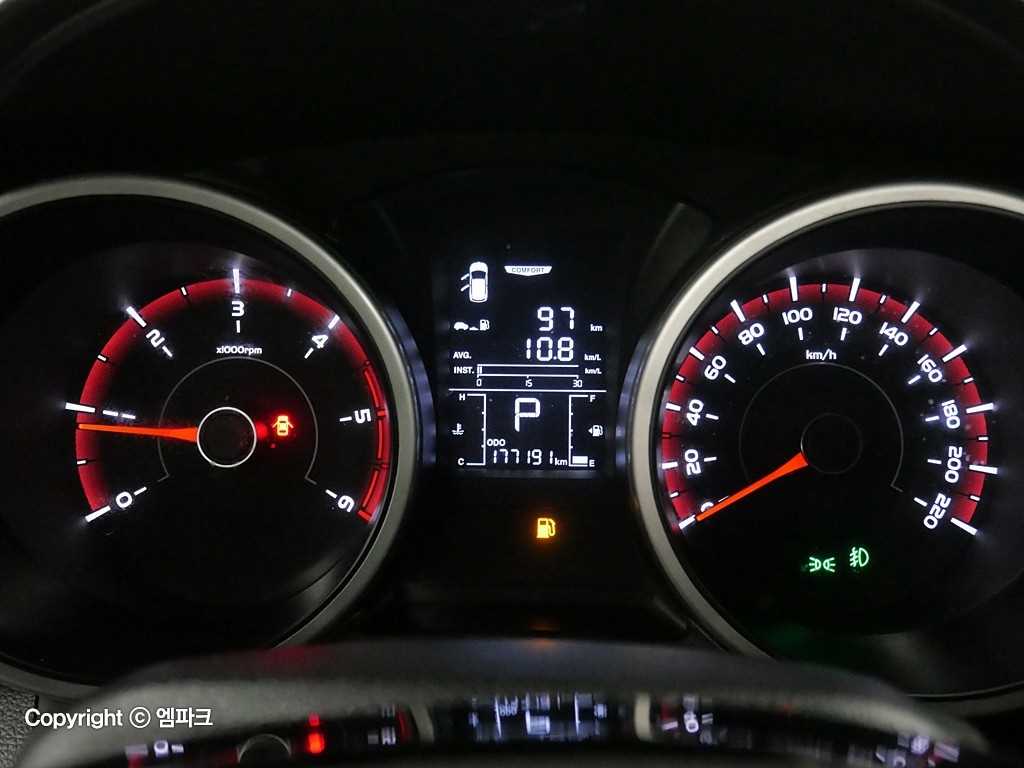 Ssangyong Tivoli - Vista 7