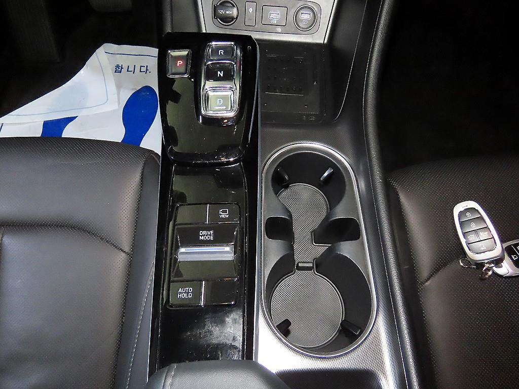 HYUNDAI Sonata - Vista 12