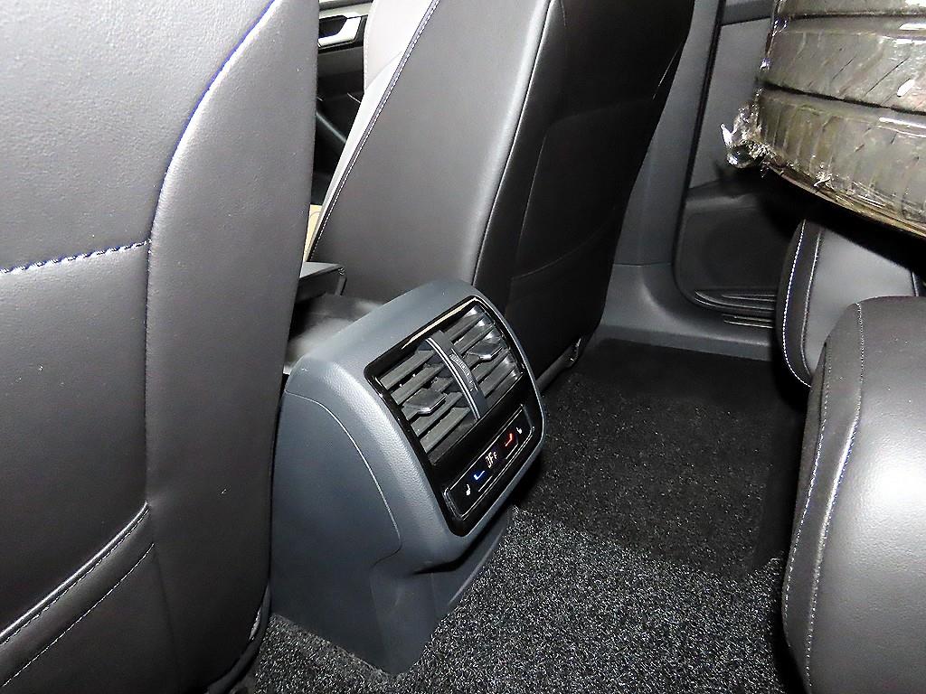 Volkswagen Arteon 2022 Gris - Importación desde Corea - HF Imports Iquique - Foto 15