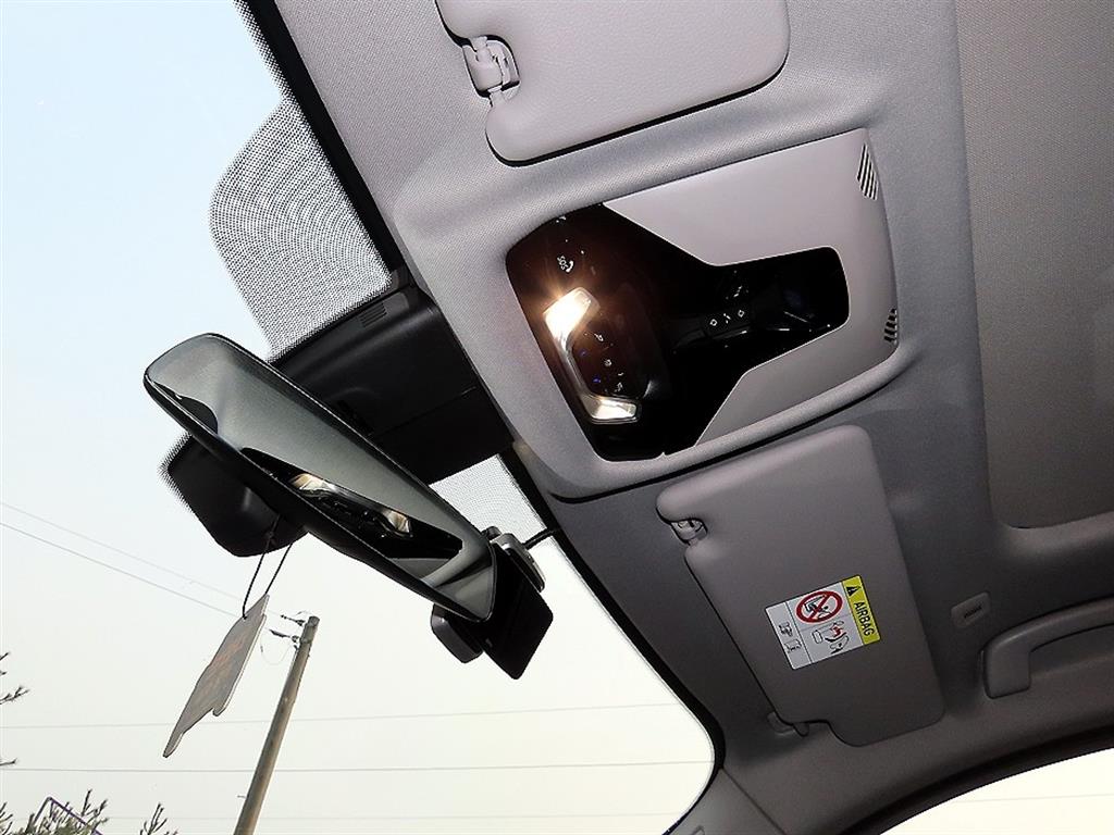 BMW 1 series 2024 Blanco - Importación desde Corea - HF Imports Iquique - Foto 16