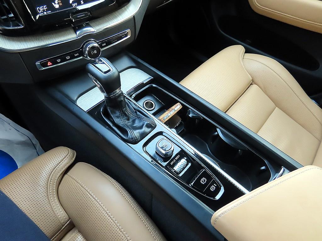 Volvo XC60 - Vista 11