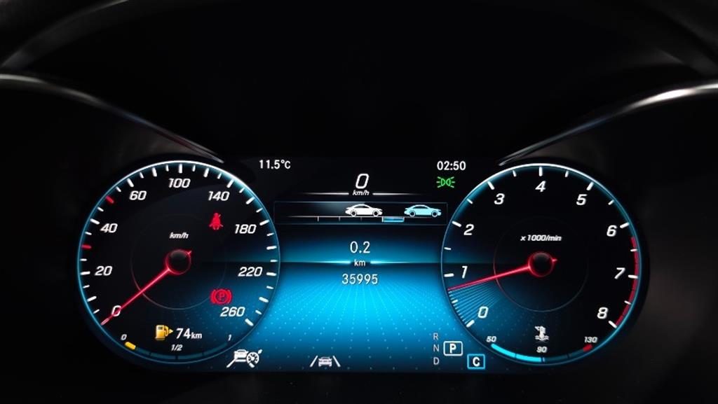 Mercedes Benz C Class - Vista 8