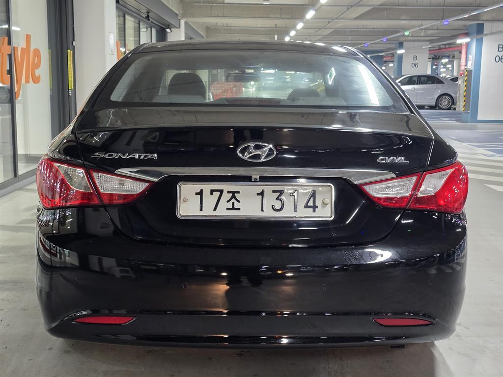 HYUNDAI Sonata - Vista 5