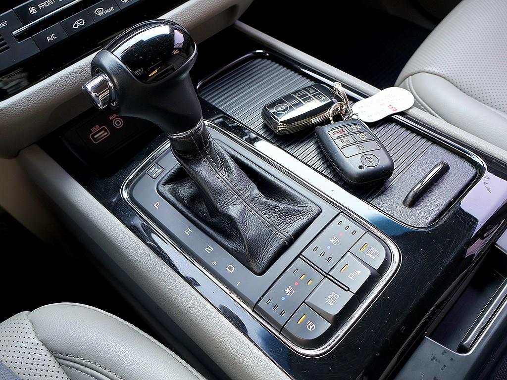 KIA Carnival 2016 Plateado - Importación desde Corea - HF Imports Iquique - Foto 7