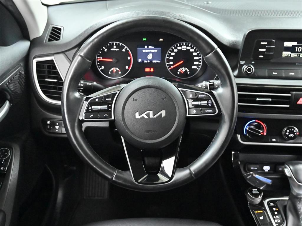 KIA Seltos 2022 Blanco - Importación desde Corea - HF Imports Iquique - Foto 13