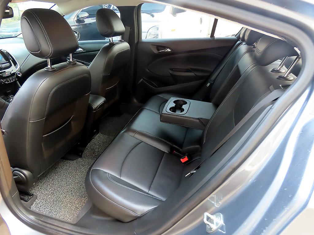 Chevrolet Cruise - Vista 6