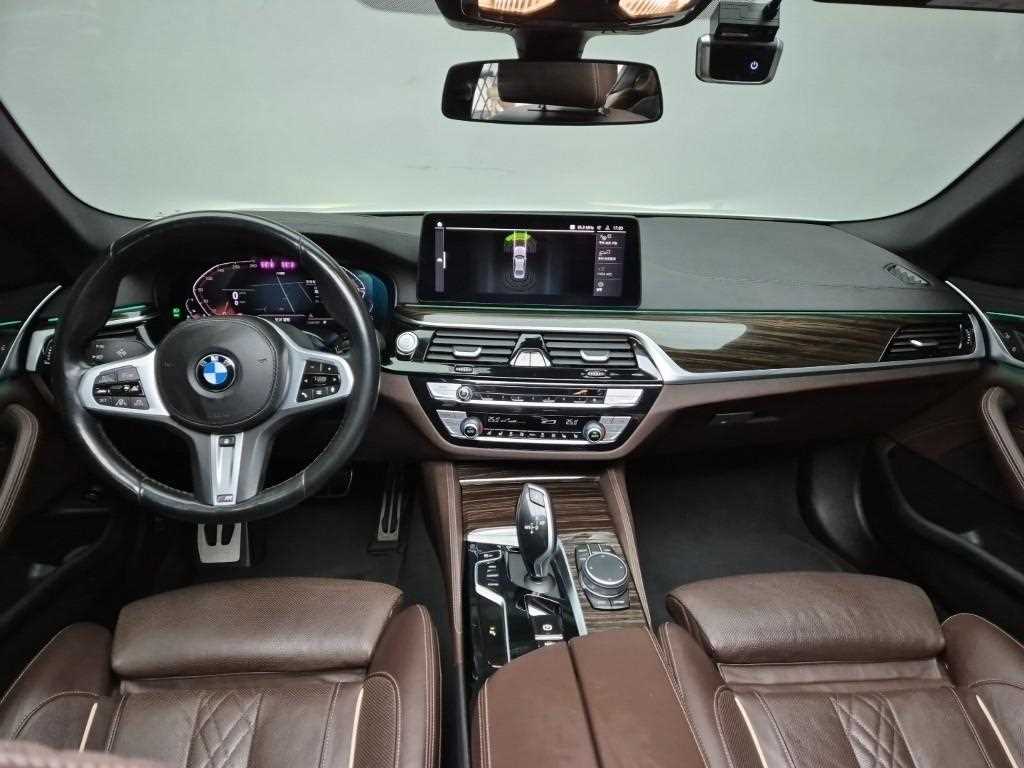 BMW 5 Series - Vista 7