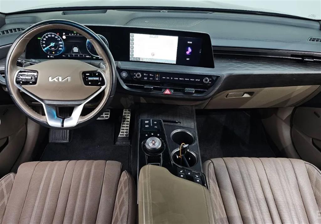 KIA K8 - Vista 9