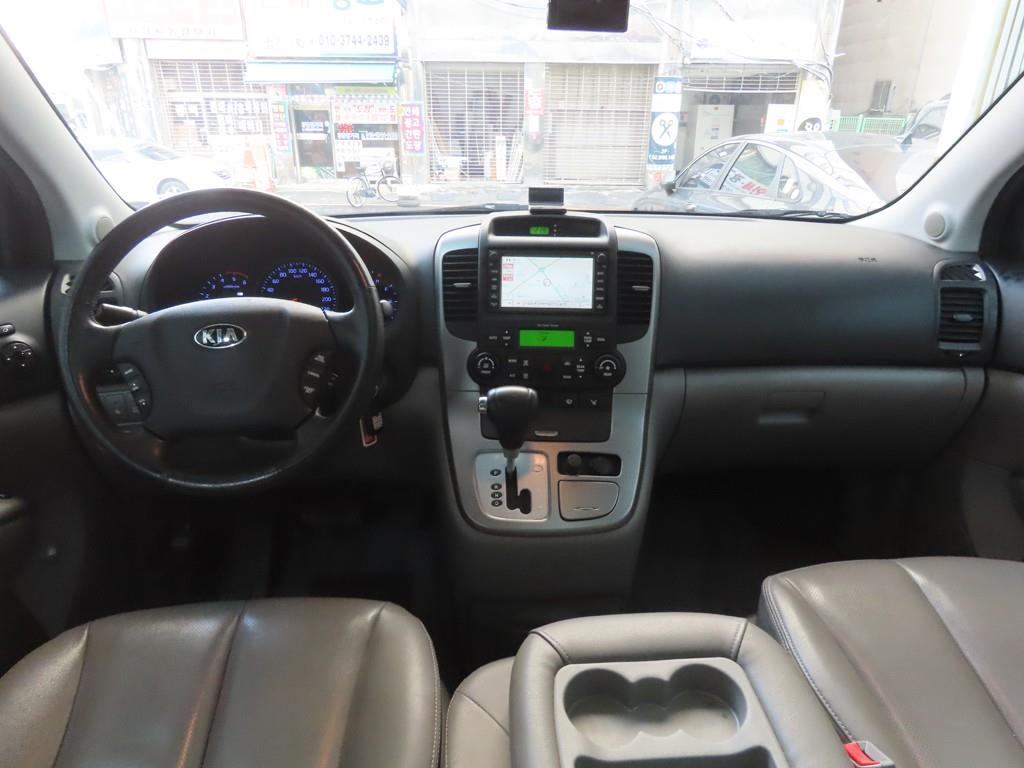KIA Carnival - Vista 7
