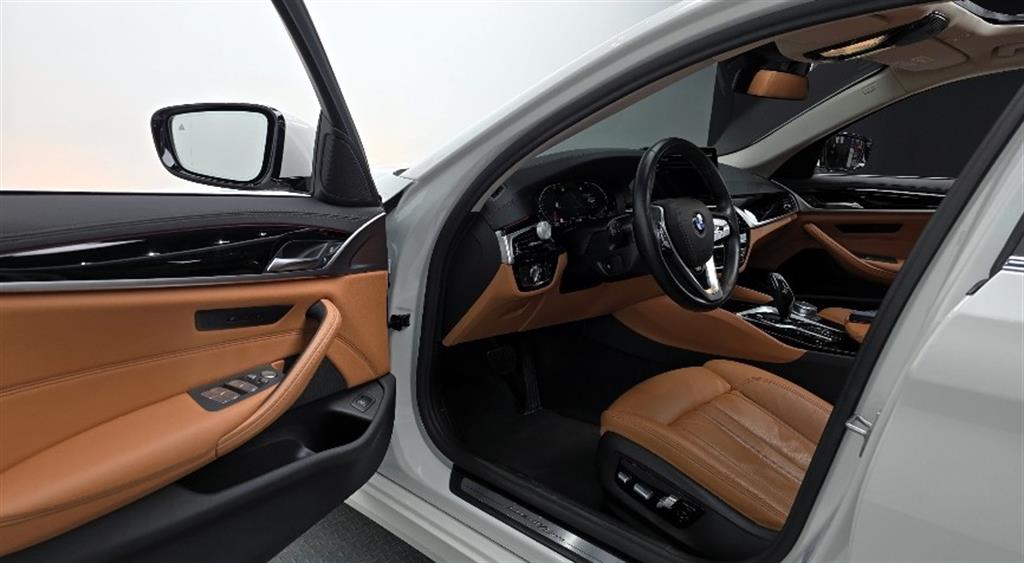 BMW 5 Series - Vista 9