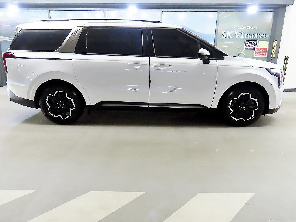 KIA Carnival - Vista 3