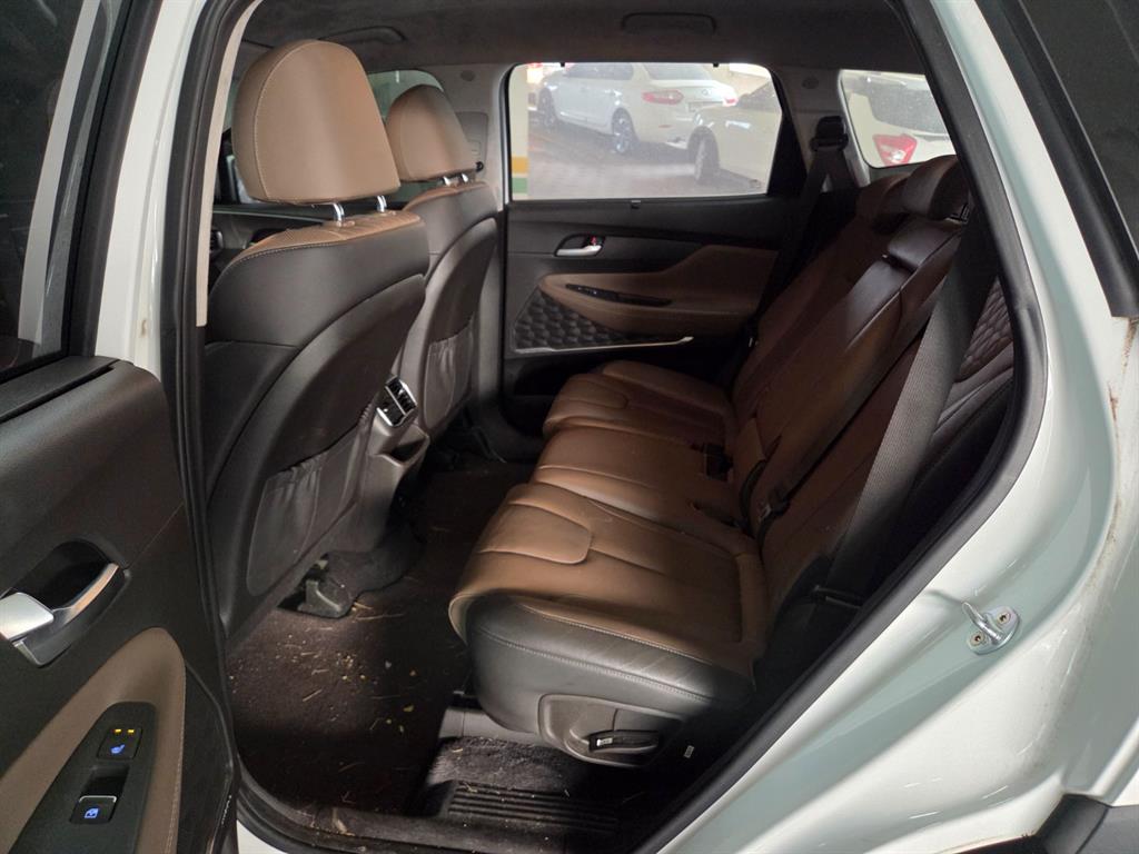 HYUNDAI Santa Fe - Vista 7