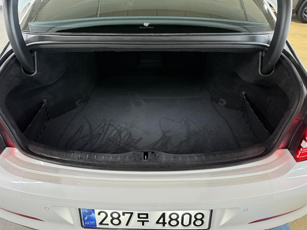 Genesis G80 - Vista 8