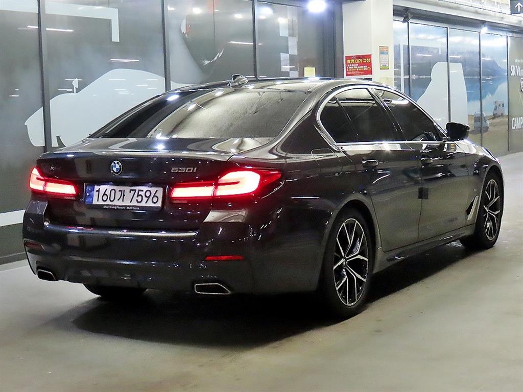 BMW 5 Series - Vista 4