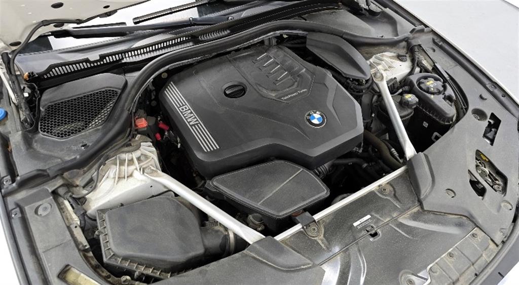 BMW 5 Series - Vista 4