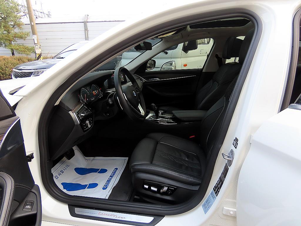 BMW 5 Series - Vista 5