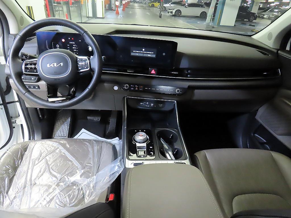 KIA Carnival - Vista 10