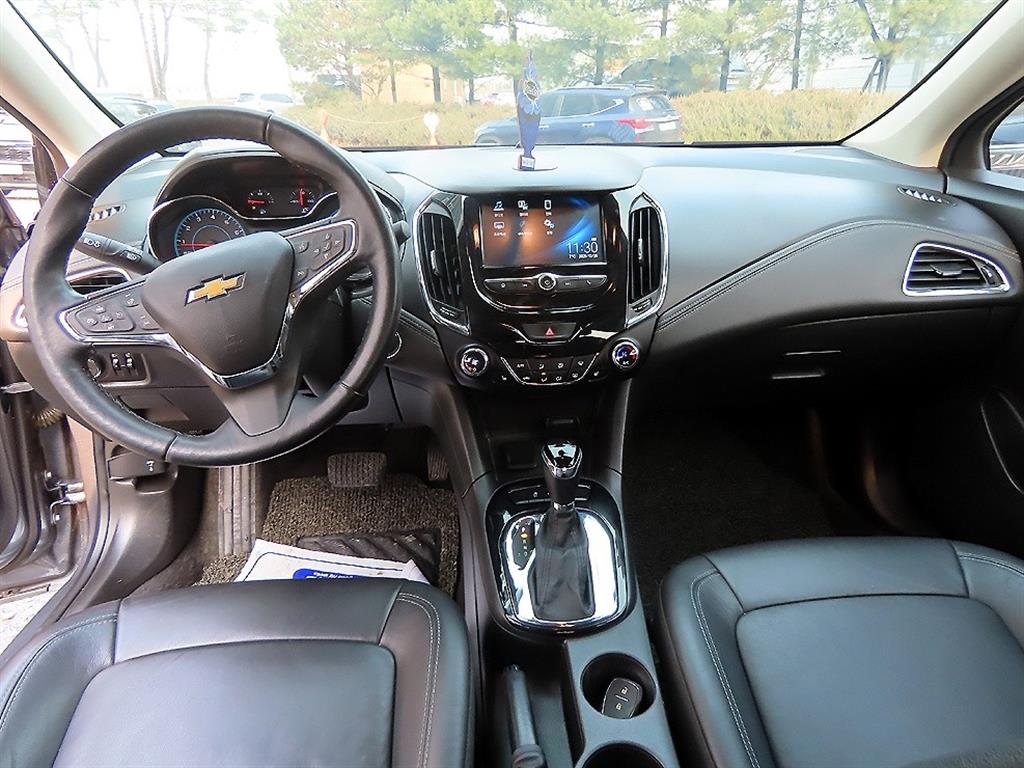 Chevrolet Cruise - Vista 7