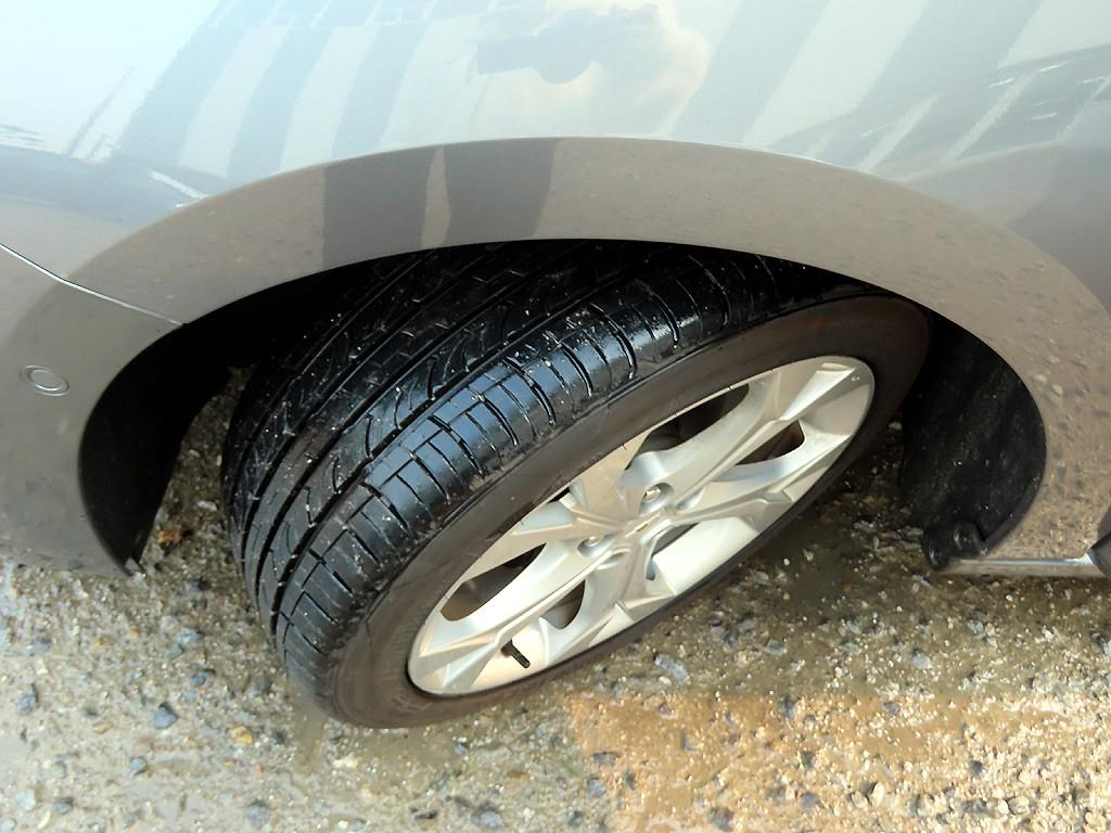 Chevrolet Cruise 2017 Gris - Importación desde Corea - HF Imports Iquique - Foto 18