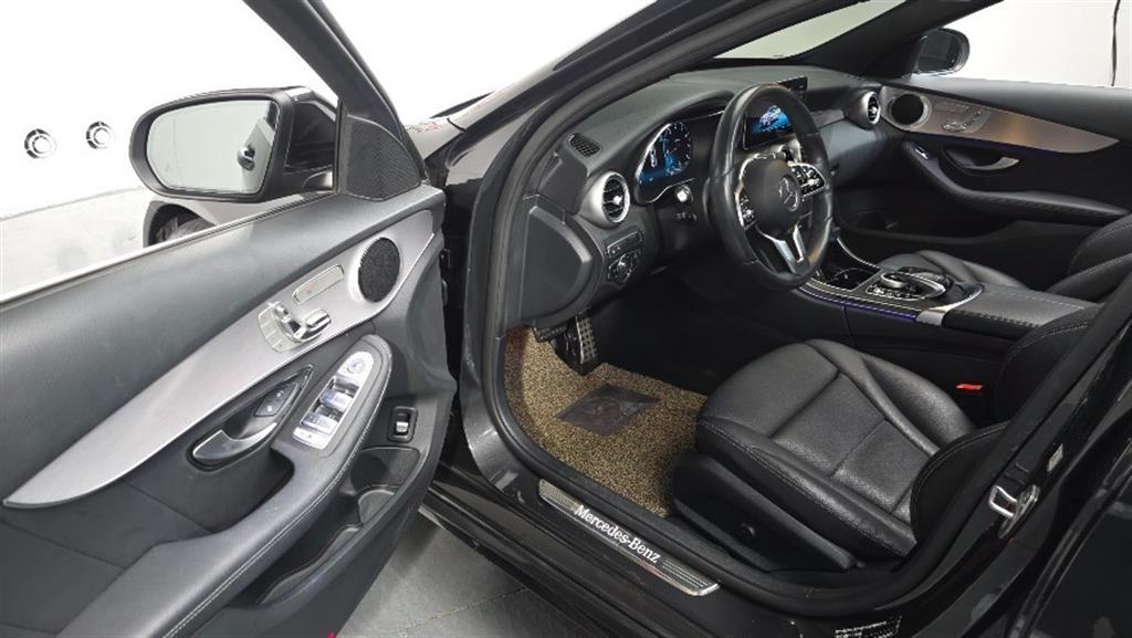 Mercedes Benz C Class - Vista 11