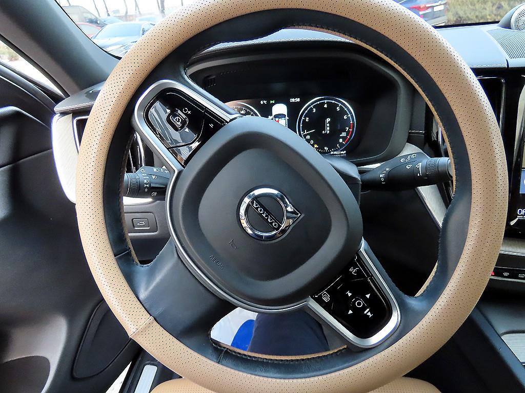 Volvo XC60 - Vista 8