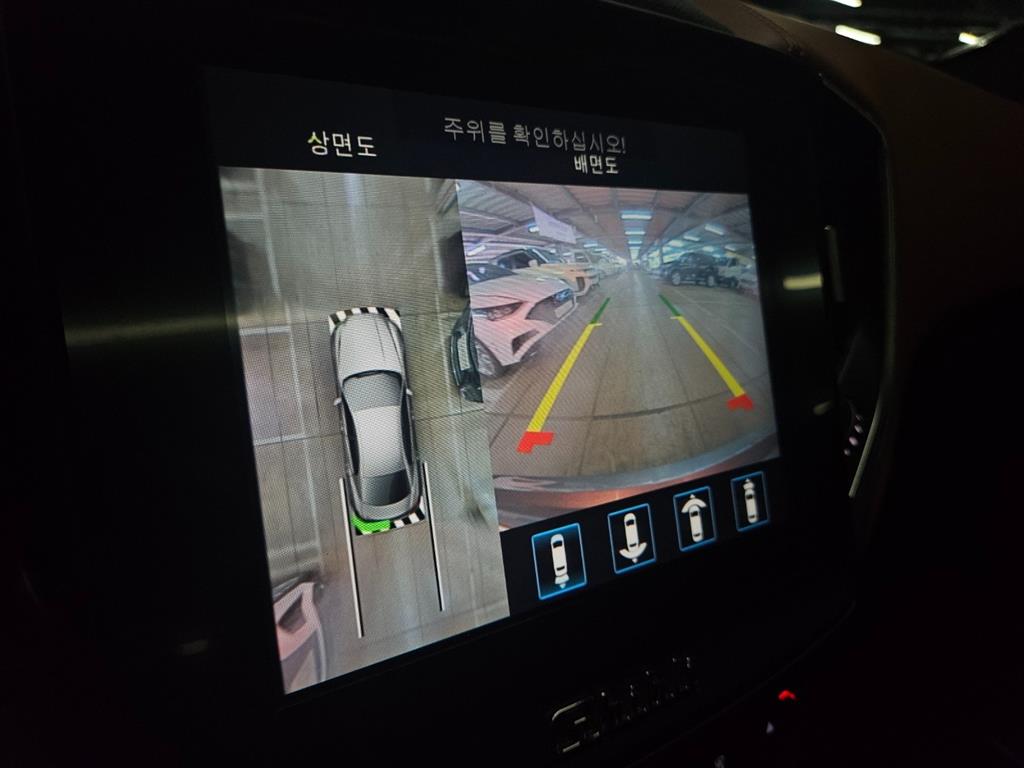 Maserati Ghibli - Vista 12