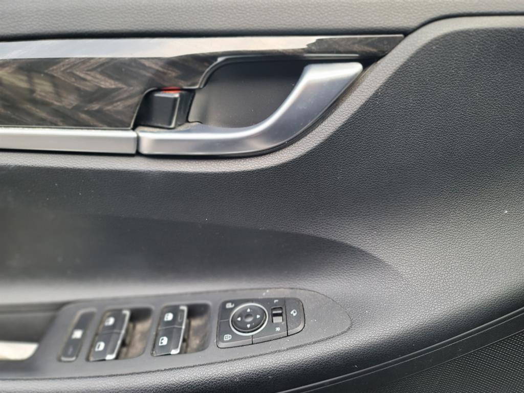 HYUNDAI Grandeur - Vista 7