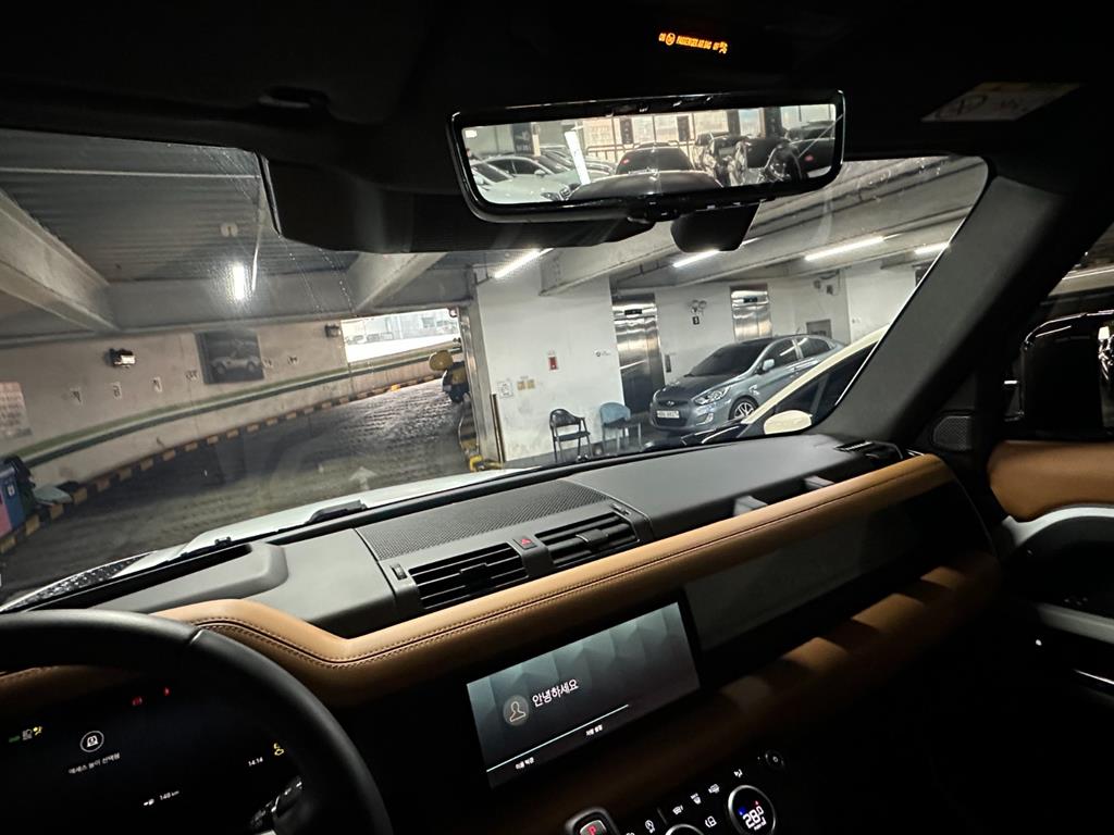 Land Rover Defender - Vista 9