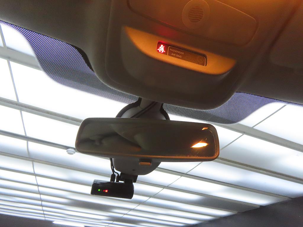 SAMSUNG QM3 - Vista 12