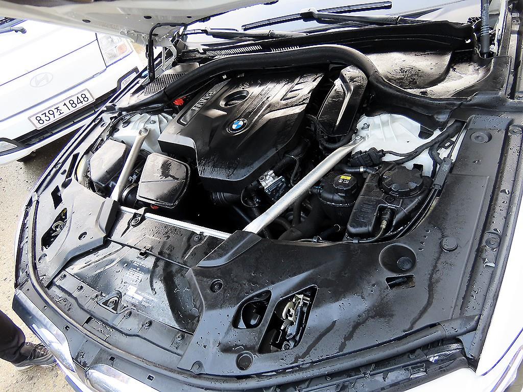 BMW 5 Series 2018 Blanco - Importación desde Corea - HF Imports Iquique - Foto 19