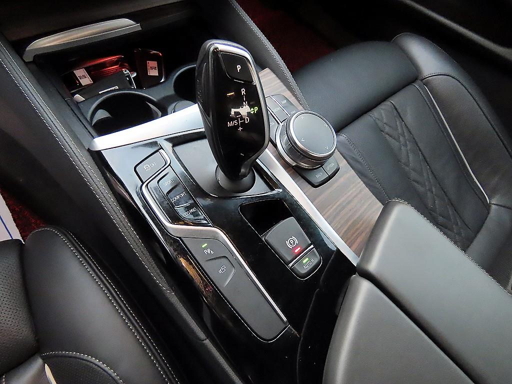 BMW 5 Series - Vista 11