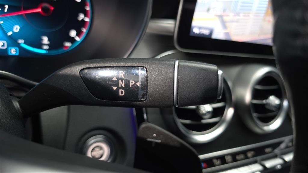 Mercedes Benz C Class - Vista 9