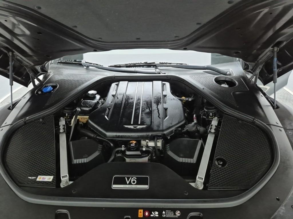 Genesis G90 - Vista 5