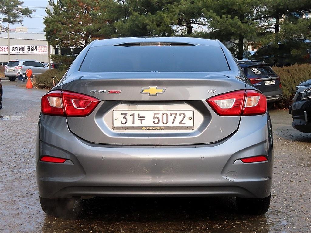 Chevrolet Cruise - Vista 4