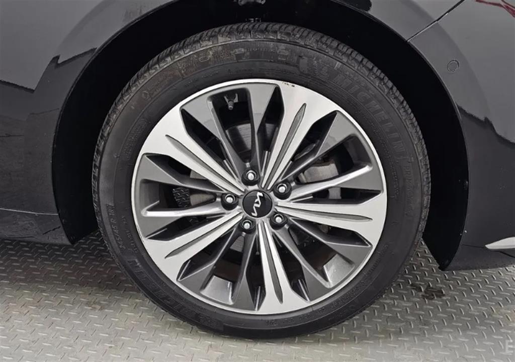 KIA K8 - Vista 7