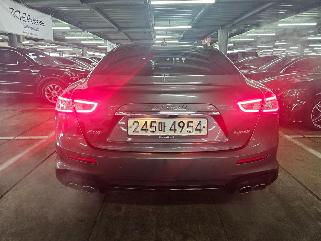 Maserati Ghibli - Vista 5