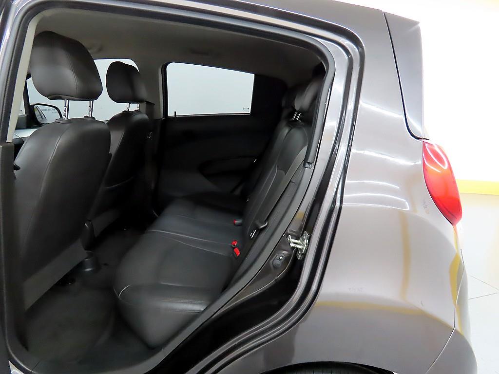 Chevrolet Spark - Vista 6