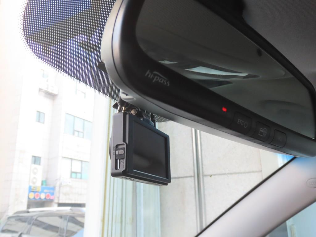 KIA Carnival - Vista 11