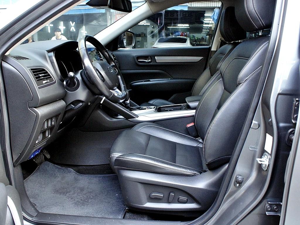 SAMSUNG QM6 - Vista 9