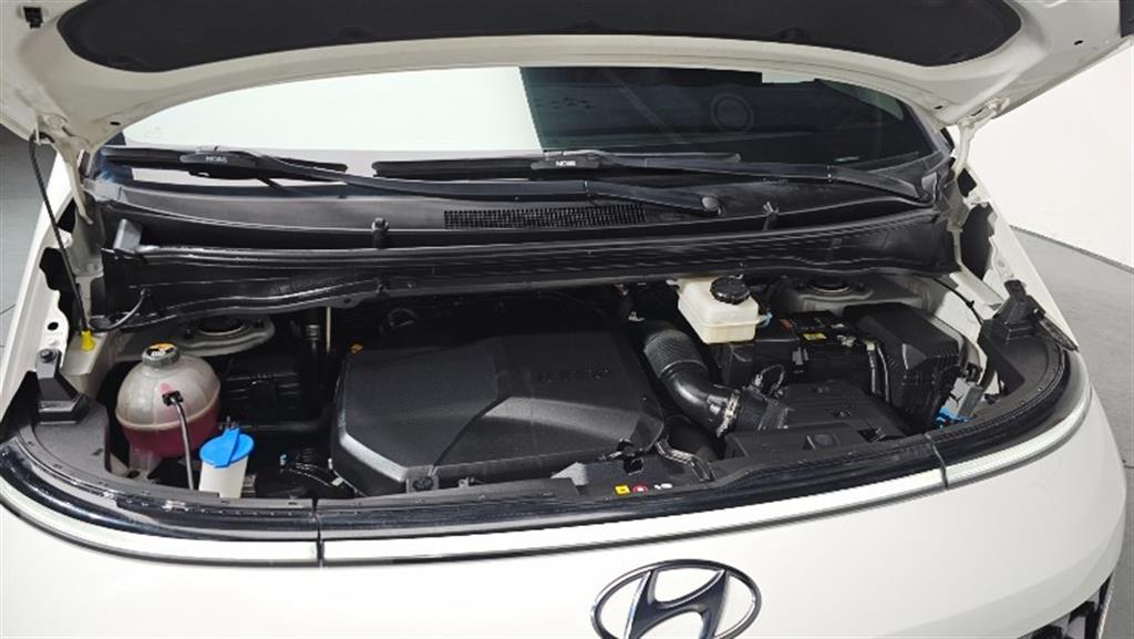 HYUNDAI Staria - Vista 6