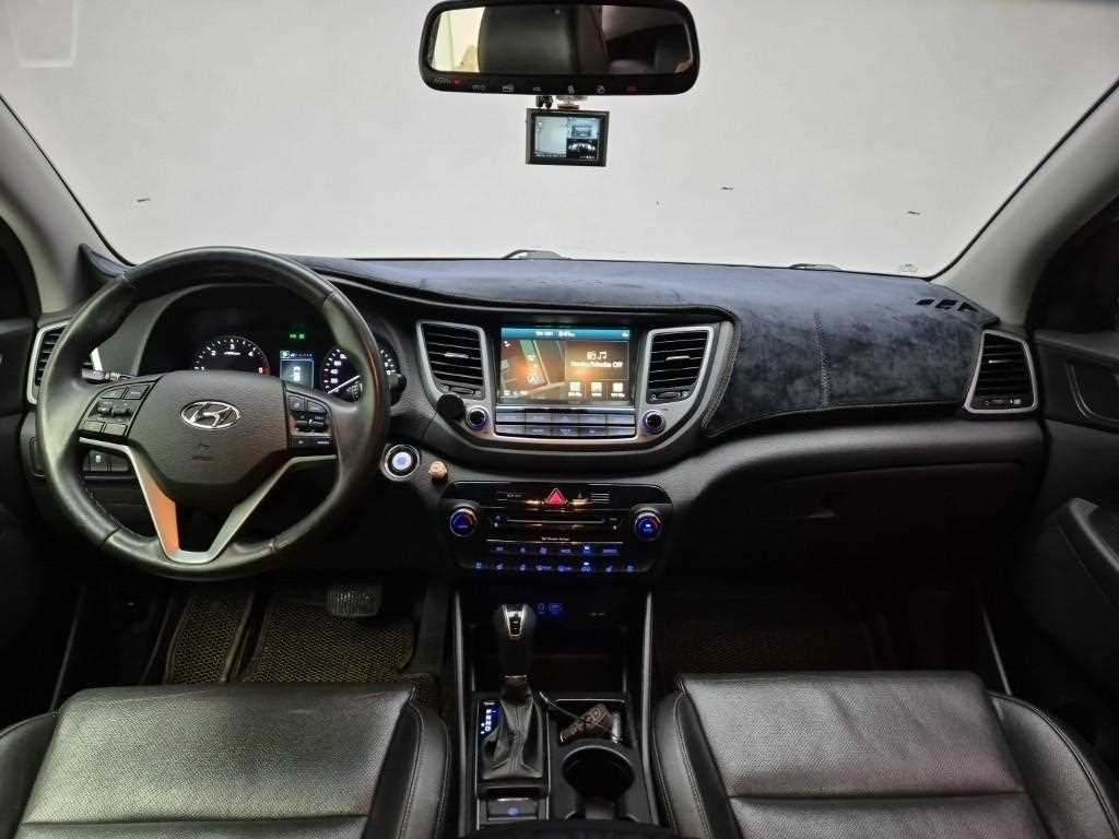HYUNDAI Tucson - Vista 7