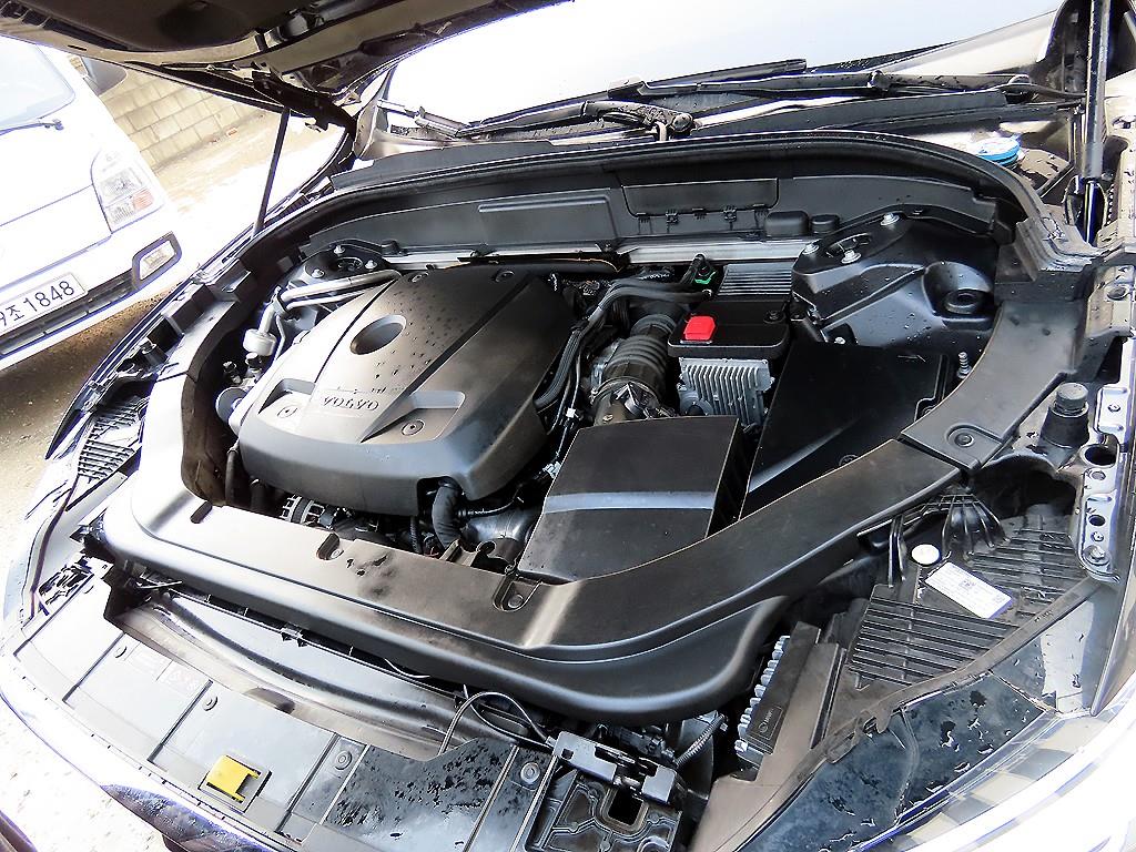 Volvo XC60 2020 Negro - Importación desde Corea - HF Imports Iquique - Foto 19