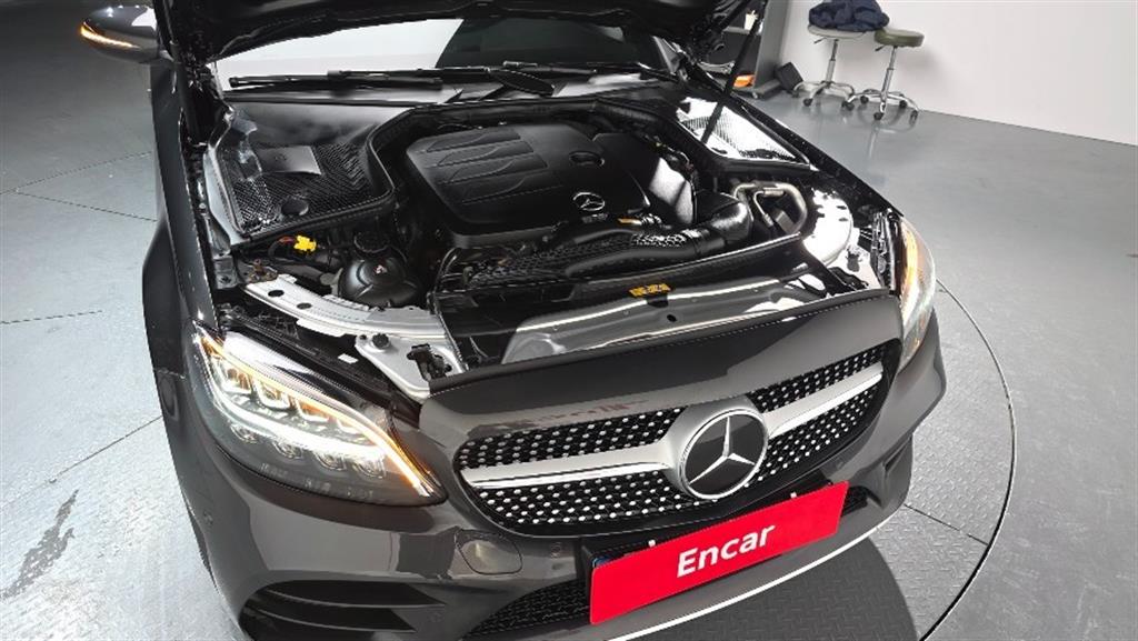 Mercedes Benz C Class - Vista 6