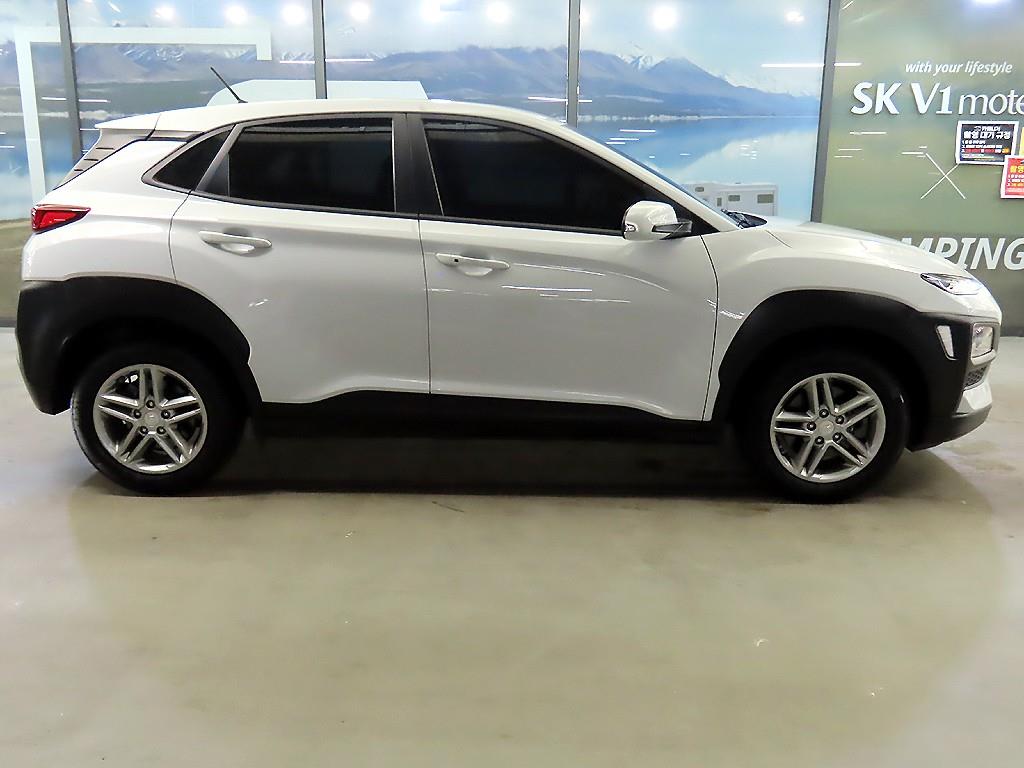 HYUNDAI Kona - Vista 3